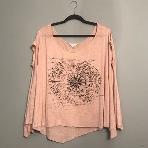 Flowy Compass Tee